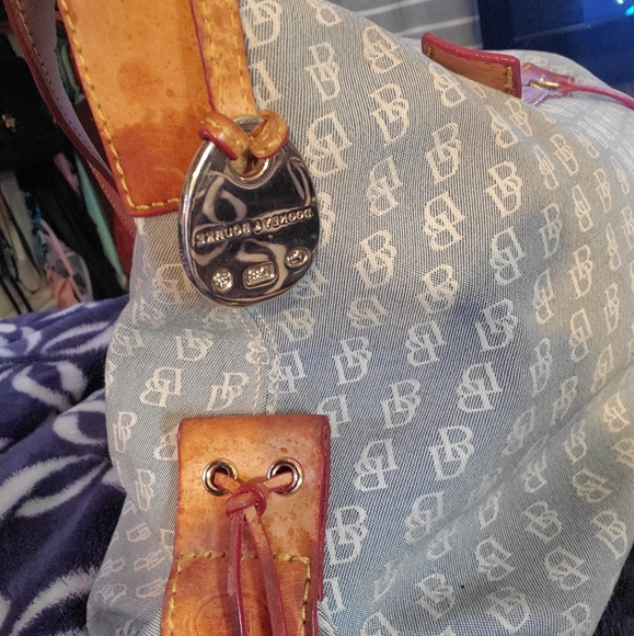 Dooney Bourke brown leather gray logo Shoulder bag - Picture 2 of 12